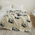 Charger l'image dans la visionneuse de la galerie, Beige / 130 x 160 cm Plaid Motif Panda
